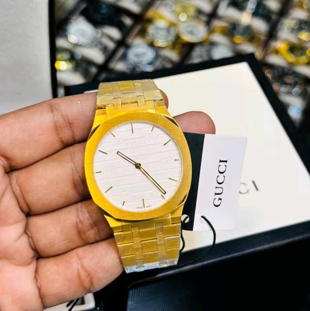 PERMIUM GUCCI WATCH FOR MEN'S